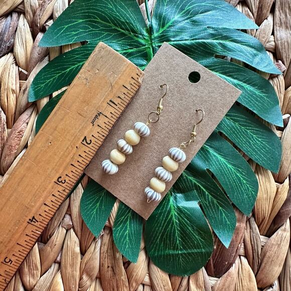 BOGO FREE BEADED BOHO EARRINGS DANGLY - Picture 3 of 5